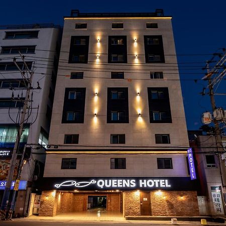 Queens Hotel Seomyeon Busan Bagian luar foto
